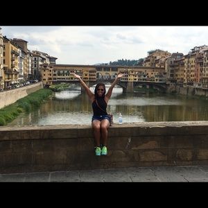 Meet your Posher, Natalie